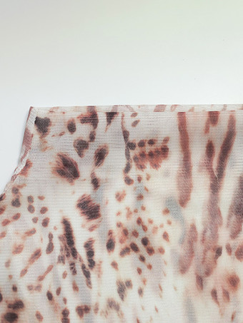 ヒョウ柄メッシュミニドレス（女性用） - モックネック、長袖、ドレープトレーン、ボディコン - 春のナイトアウト、クラブパーティー、2026年