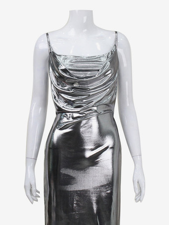 メタリックカウルネックスリップドレス（レディース） - シルバーのセクシーなカットアウトバックアシンメトリーミディスリットドレス - 夏のナイトクラブパーティー2026