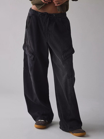 ブラック レディースのゆったりカーゴジーンズ - ウォッシュ加工のレトロY2Kローライズドローストリングワイドレッグパンツ - 2026年春のストリートウェア