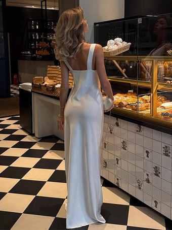 ホワイトサテンのレディースマキシドレス - エレガントなシルクスタイルのカウルネック、背中開き、ノースリーブのガウン - 夏のイブニングパーティー、プロム、2026年