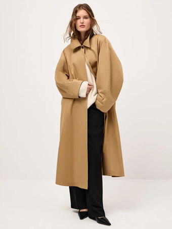 クラシックなロングトレンチコート（レディース） - カーキ色のミニマルなシングルブレストのリラックスフィットダストコート - 春のオフィスからディナーまで活躍するアウターウェア 2026