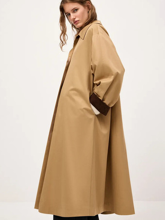 クラシックなロングトレンチコート（レディース） - カーキ色のミニマルなシングルブレストのリラックスフィットダストコート - 春のオフィスからディナーまで活躍するアウターウェア 2026