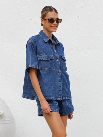 ミディアムウォッシュデニムのツーピースセット（レディース） - ドローストリングショーツとボタンアップシャツ - 夏のカジュアルバケーションコーデ 2026