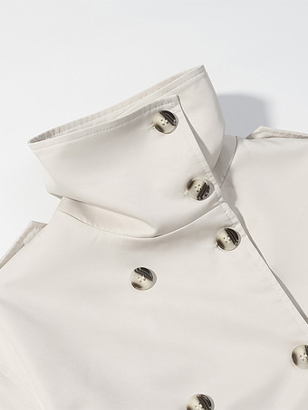 レディース用ファンネルネックトレンチコート - クリーム色のダブルブレスト、ドロップショルダー、ベルト付きオーバーコート - 春のオフィスからディナーまで活躍するアウター 2026