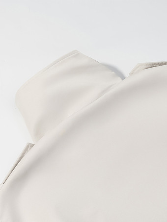 レディース用ファンネルネックトレンチコート - クリーム色のダブルブレスト、ドロップショルダー、ベルト付きオーバーコート - 春のオフィスからディナーまで活躍するアウター 2026