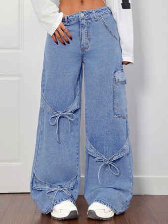 ライトスカイブルーレディースワイドレッグカーゴジーンズ - Y2Kレトロボウタイストラップ付きルーズウォッシュドデニムパンツ - 2026年春の音楽フェスティバルストリートウェア