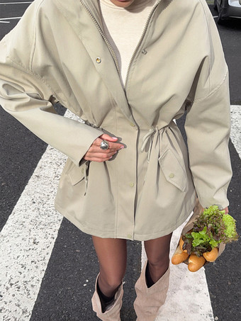 ピュアコットン製レディースユーティリティジャケット - フレンチシックなドローストリング付きスリムフィットウィンドブレーカー - 春のカジュアルアウター 2026