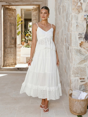 アイレットコットンツーピースセット（レディース） - ホワイトボヘミアンキャミソールとティアードマキシスカート - サマービーチパーティー2026