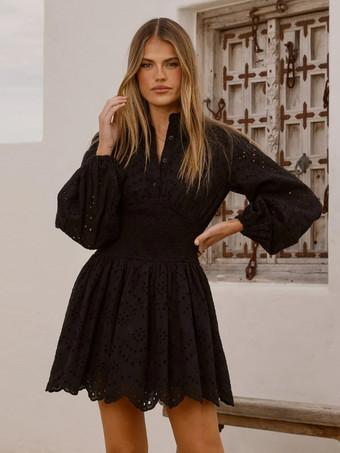 アイレット長袖ミニドレス（レディース） - ボヘミアン風スモックウエストフレア裾スケータードレス - 2026年春のビーチバケーション