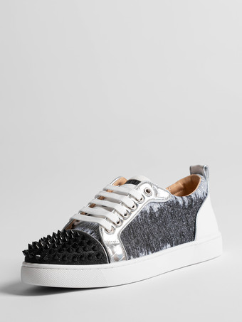 グリッタースケートスニーカー ラウンドトゥ スタッズ付き レースアップ カジュアルシューズ