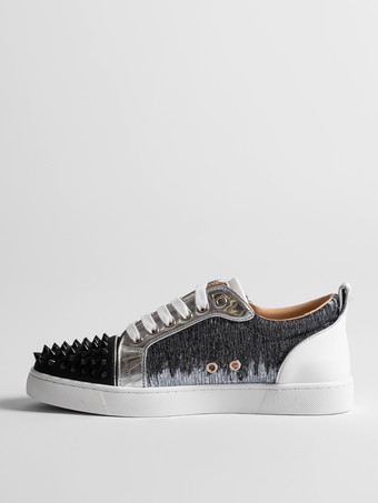 グリッタースケートスニーカー ラウンドトゥ スタッズ付き レースアップ カジュアルシューズ