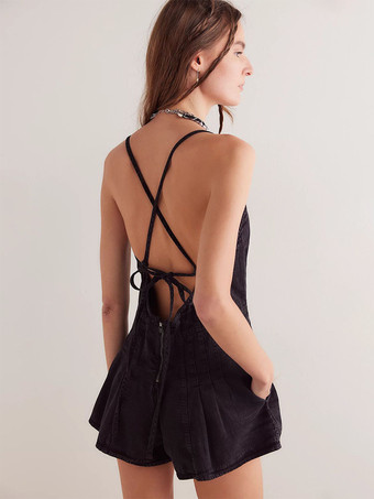 背中開きウォッシュドデニムロンパース（レディース） - グランジ風Vネッククロスストラッププレイスーツ（ポケット付き） - サマーミュージックフェスティバル2026