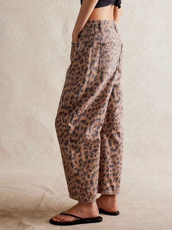 レディースバレルレッグジーンズ - ホースシューカットのゆったりワイドレッグデニムパンツ（シームディテール付き） - 2026年春のカジュアルストリートウェア