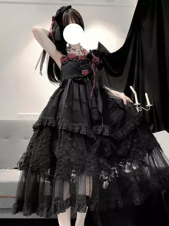 黒のゴシックロリータJSKドレス、花柄レースフリル付きロリータロング