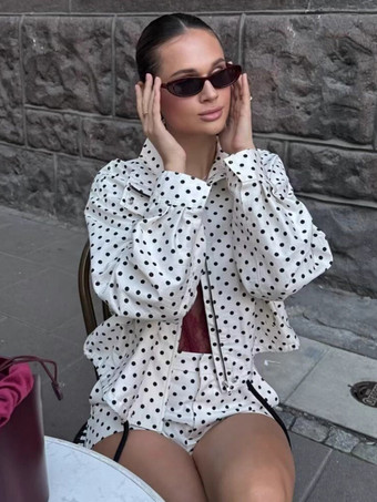 水玉模様のレディースツーピースセット - カジュアルなクロップドジャケットとショートパンツ - 2026年春のストリートウェア