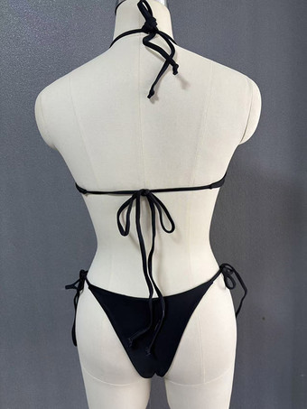 クラシックなブラックビキニセット（女性用） - Oリングホルターネックのトライアングルトップとサイドタイのチーキーボトム - 2026年夏のビーチホリデー