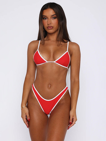 レッド シックなコントラストビキニセット（女性用） - 赤と白のスポーティーなトライアングルトップとハイカットのチーキーボトム - サマープールパーティー2026
