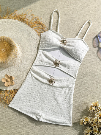 女性用カットアウトワンピース水着 - テクスチャード加工のギャザー入りハイウエスト、サンバックル付きモノキニ - サマービーチリゾート2026