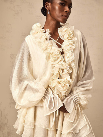 フリルレイヤードミニドレス（レディース） - ボヘミアン風ランタンスリーブフラワーVネックスケータードレス（ショートパンツ付き） - 2026年春のパーティー