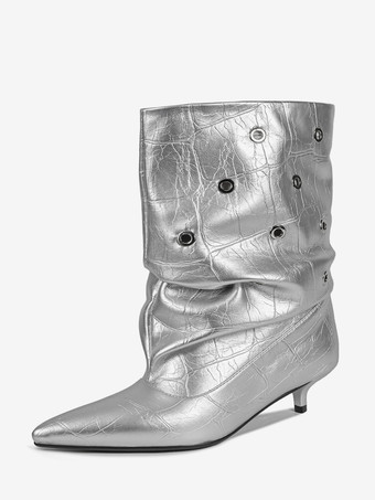 シルバーのキトゥンヒールブーティ、ポインテッドトゥ、カットアウトアンクルブーツ