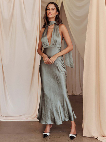 ターコイズグリーンサテンホルターネックマキシドレス（女性用） - エレガントな背中開きディープVネックマーメイドガウン（スカーフ付き） - 2026年夏の結婚式ゲスト向け