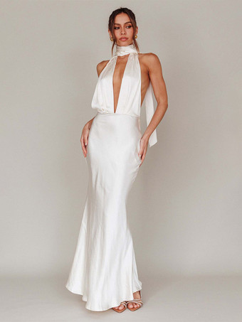 ホワイト サテンホルターネックマキシドレス（女性用） - エレガントな背中開きディープVネックマーメイドガウン（スカーフ付き） - 2026年夏の結婚式ゲスト向け