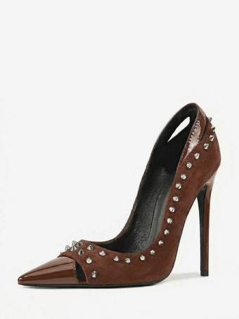 ブラウンスエード素材のハイヒールパンプス、ポインテッドトゥ、リベット付き、レディース、スリッポンシューズ