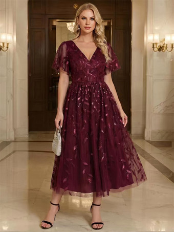 バーガンディーイブニングドレス、ショート丈、Vネック、ティーレングス、半袖、ジッパー、スパンコール、スパンコール装飾、社交界向けページェントドレス