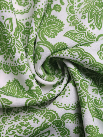 Jupe longue maxi asymétrique à imprimé cachemire vert pour femme taille smockée volants style bohème fluide avec ceinture à pompons