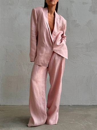 RoseEnsemble deux pièces : pantalon rose chic à ceinture haut en coton à manches longues et col rabattu.