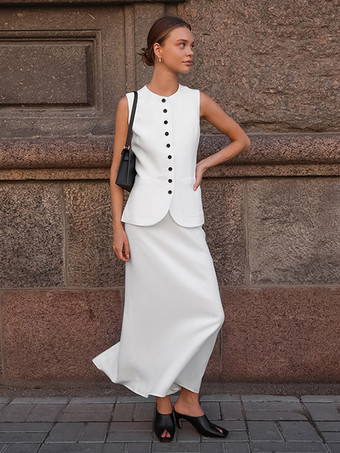 Ensemble deux pièces : boutons blancs col rond chic jupe sans manches.