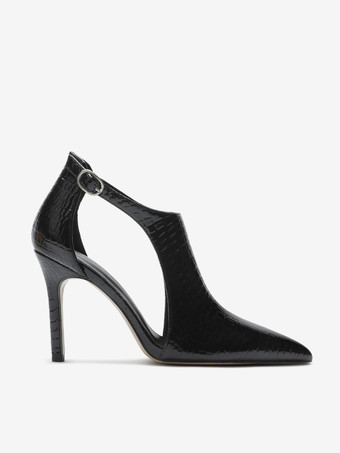 黒のハイヒール、スネーク柄、ポインテッドトゥ、カットアウト、アンクルストラップのドレスシューズ