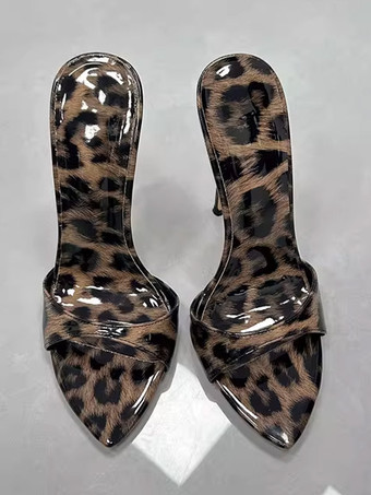 Sandales à talons aiguilles léopard bout ouvert sans talon.