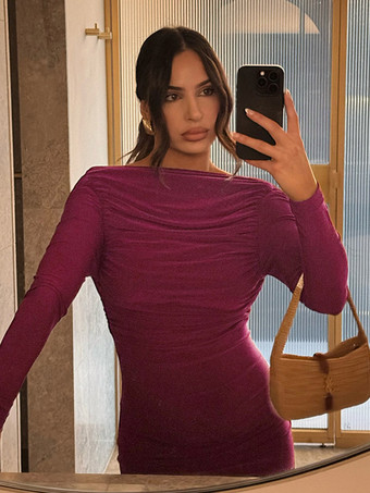 Robe de soirée bordeaux à manches longues épaules dénudées et dos nu
