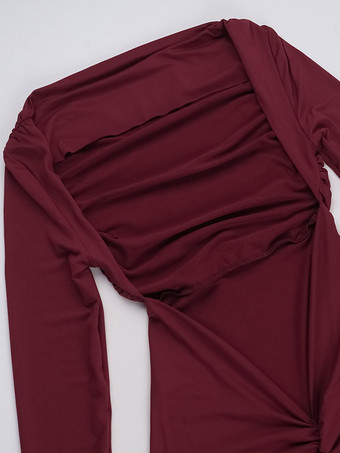 Robe de soirée bordeaux à manches longues épaules dénudées et dos nu
