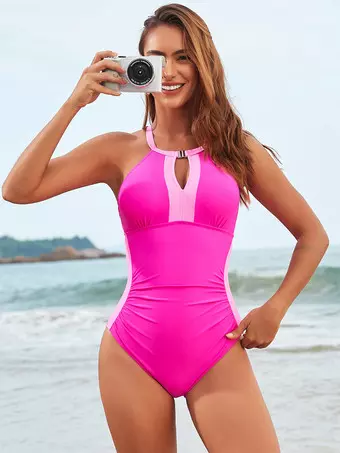女性用ワンピース水着 ピンクホルターネック 夏用セクシー水着