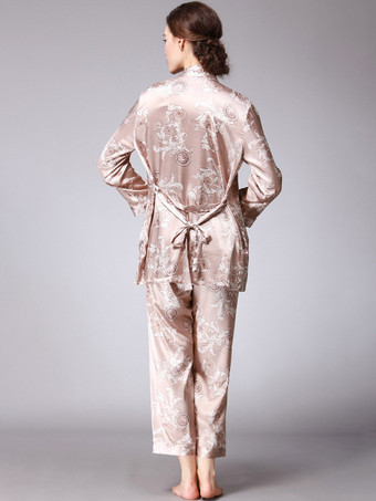 Vêtements d'intérieur à col rabattu et manches longues aspect soie