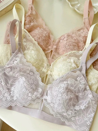 Soutien-gorge triangle en dentelle florale sans armatures disponible en 3 couleurs