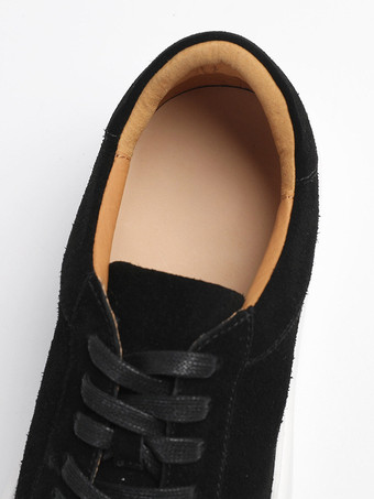 Baskets décontractées noires en daim de vachette bout rond lacets style skate