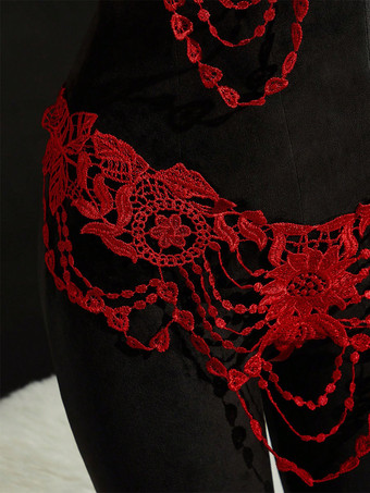 レースのタッセル付きランジェリー　レッド　花柄刺繍入りブラジャー＆ショーツ2点セット