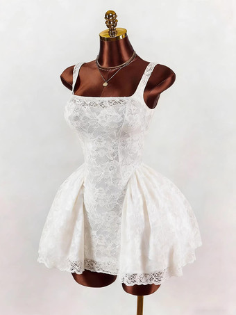 Robe de soirée blanche sans manches à col carré et dos nu