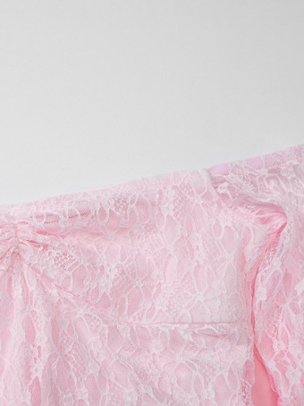 Robe de soirée longue rose à épaules dénudées en dentelle manches longues plissée chic et semi-formelle