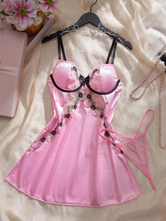 Nuisette sexy en dentelle rose style babydoll.