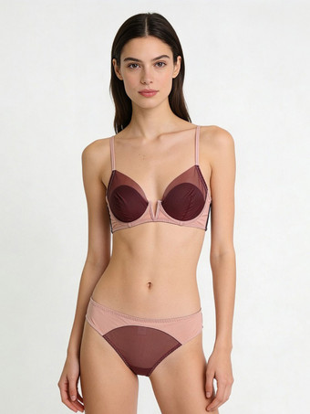 Ensemble soutien-gorge et culotte deux pièces rose fuchsia découpé