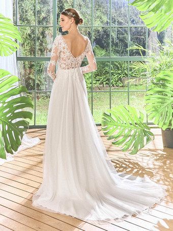 Robe de mariée en dentelle à col en V manches longues et traîne