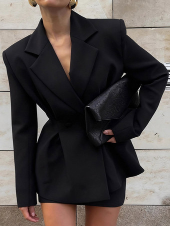 noir Ensemble deux pièces pour femme : blazer à taille péplum et mini-jupe tailleur croisé.