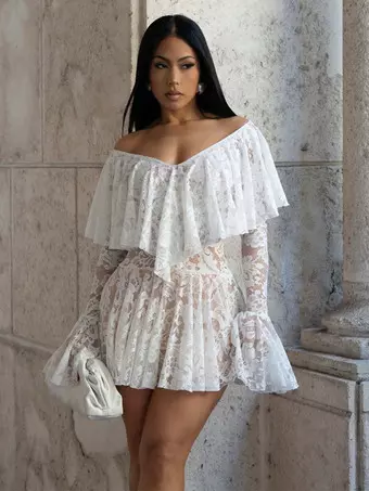long sleeve date night dress Silvana Open Back Mini Slip into the seasons most irresistible silhouette with the Date Night mini dress Date Night Dresses Mini Lace