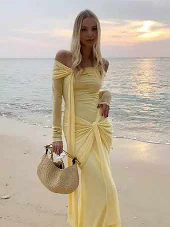 plus size red strapless dress Simple Floor Length Deep Long Prom Yellow Sizes sticker:new-arrival:2026-02-16:2026-02-23 Emerald Green Layered Lace Size:10 US (42 EU)