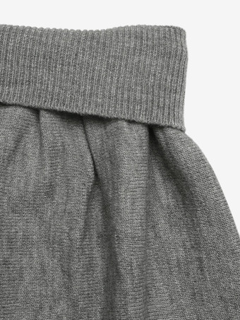 Vネックノースリーブニットクロップトップとハイウエストスカートのツーピースセット（女性用）
