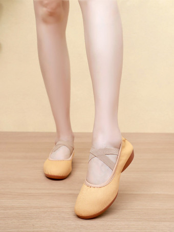 Rosa Ballettschuhe mit runder Spitze und gekreuzten Kreuzen